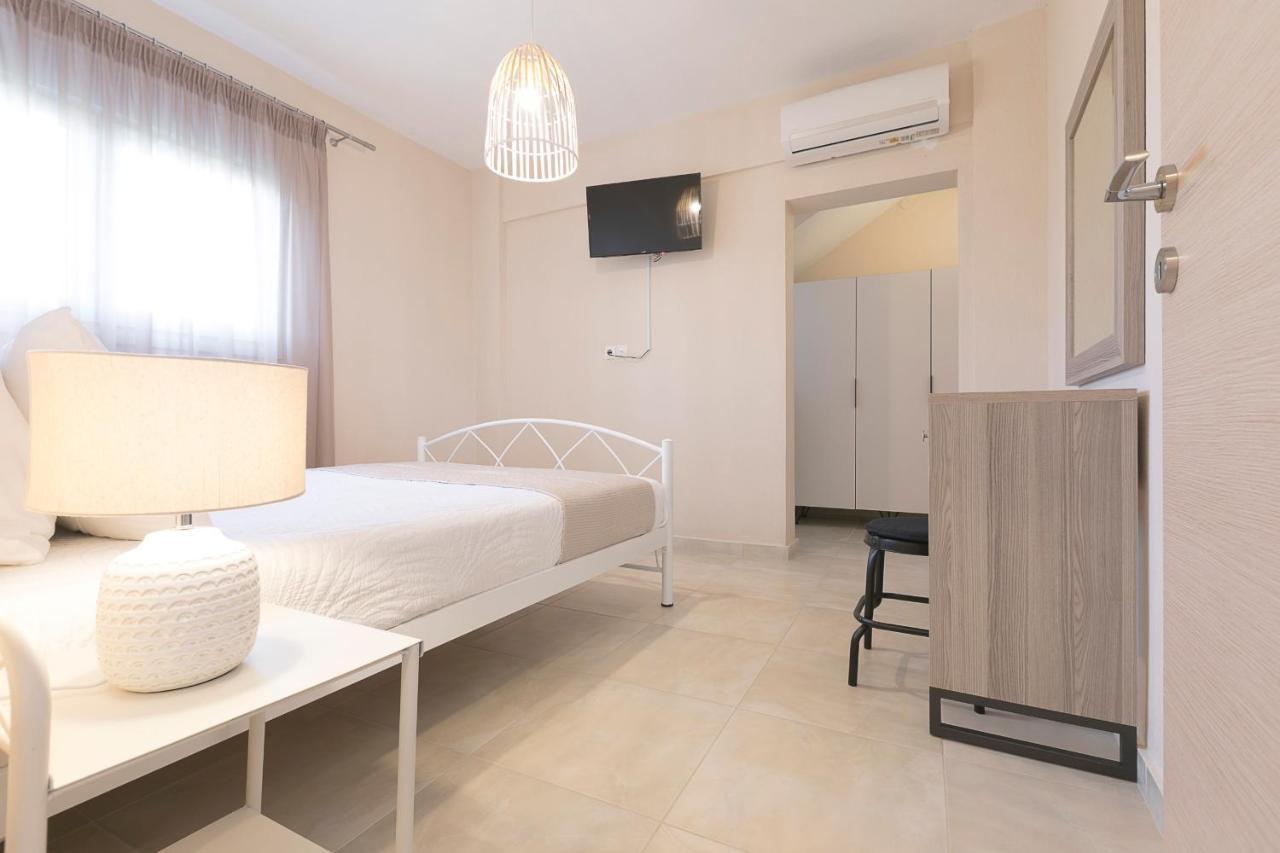 Palm Tree Apartments #Feelslikehome Ormos Panagias Esterno foto