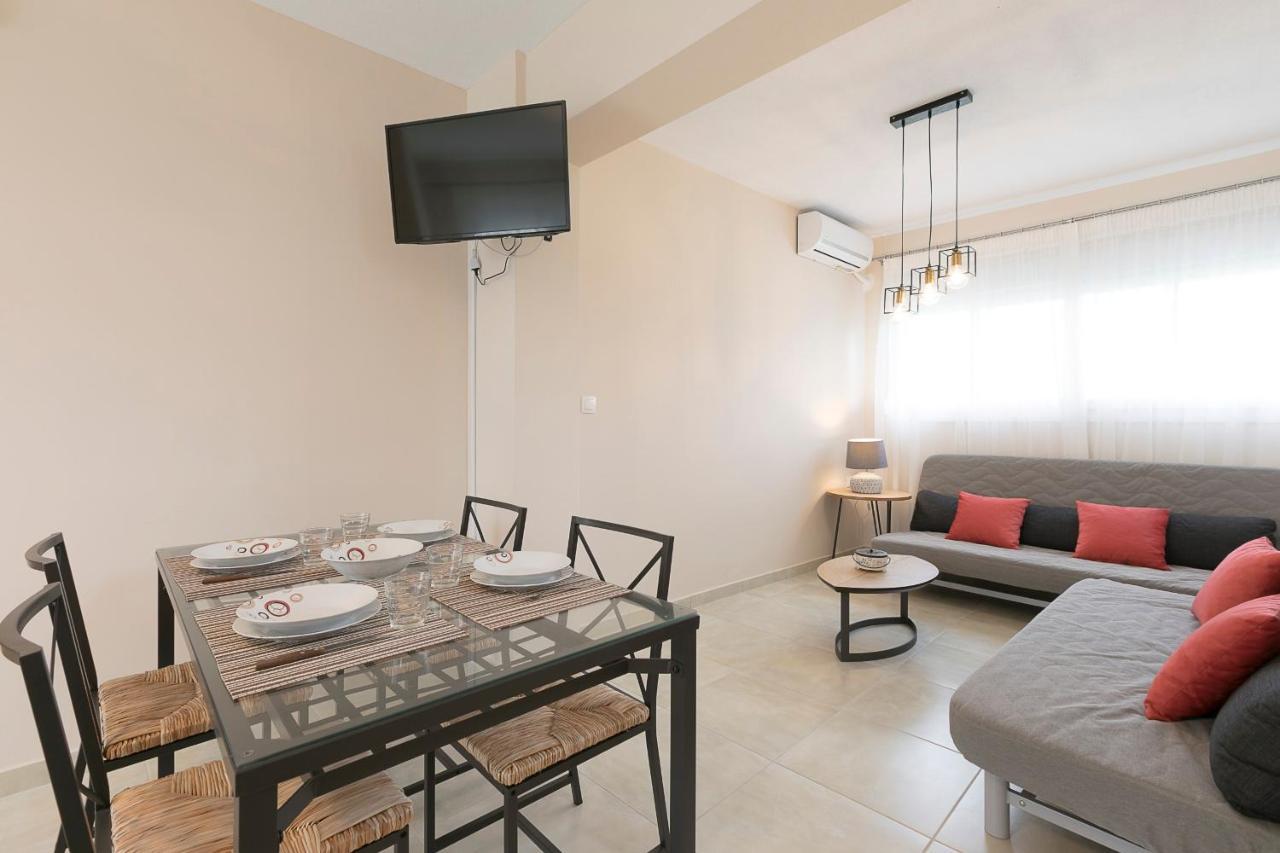 Palm Tree Apartments #Feelslikehome Ormos Panagias Esterno foto
